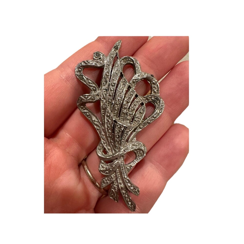 Vintage marcasite brooch silver tone pin